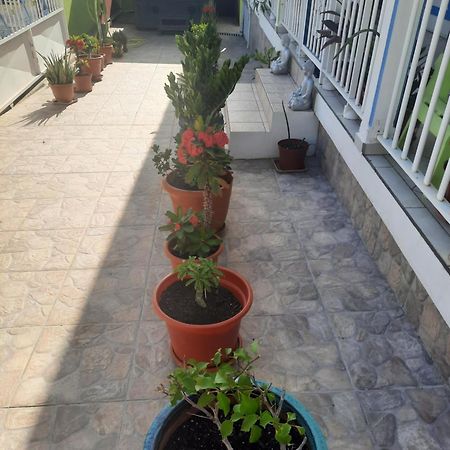 La Casa Binecha Avec Jacuzzi Villa Baillif Kültér fotó
