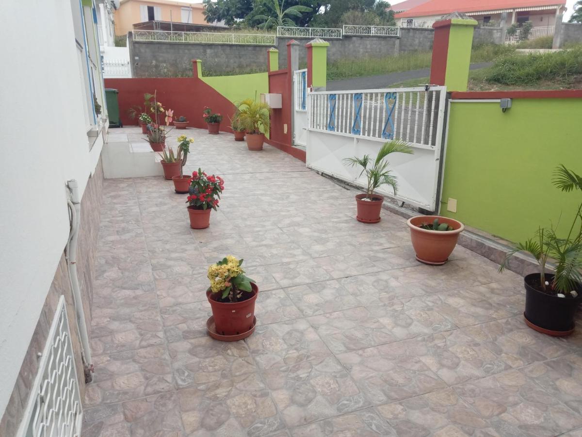 La Casa Binecha Avec Jacuzzi Villa Baillif Kültér fotó