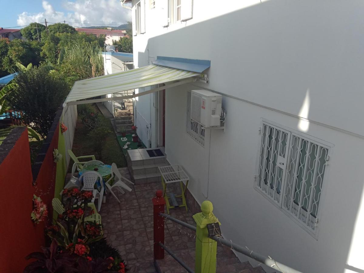 La Casa Binecha Avec Jacuzzi Villa Baillif Kültér fotó