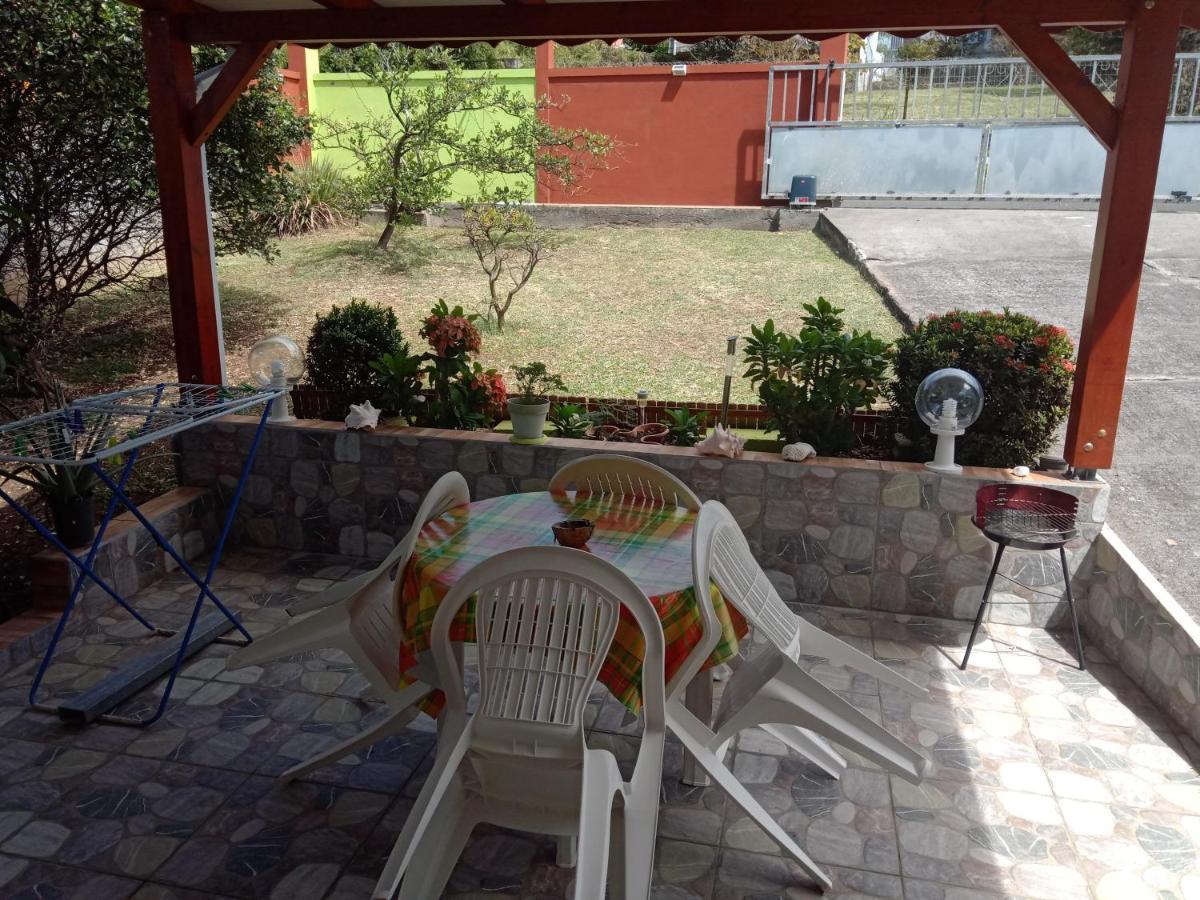 La Casa Binecha Avec Jacuzzi Villa Baillif Kültér fotó