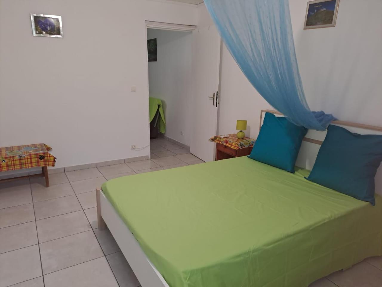 La Casa Binecha Avec Jacuzzi Villa Baillif Kültér fotó